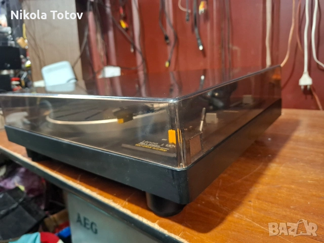 Продава се грамофон Lenco L-133. , снимка 5 - Грамофони - 54060241