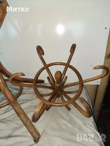 Горна и долна част за ретро Виенска вертикална дървена закачалка, снимка 3 - Антикварни и старинни предмети - 48719614