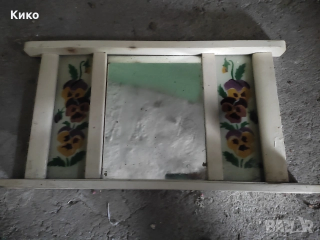 Старо огледало , снимка 2 - Антикварни и старинни предмети - 53033182