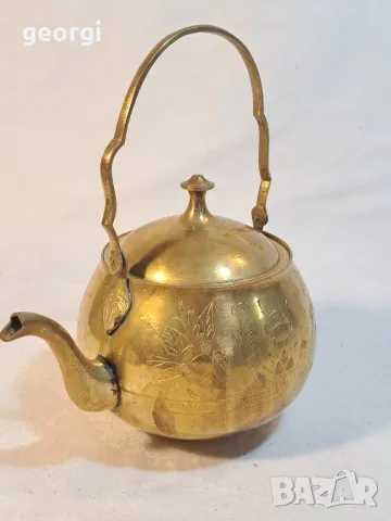 ретро бронзов гравиран чайник 20/3