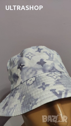 LOUIS VUITTON Шапка с идиотка , снимка 3 - Шапки - 54102580