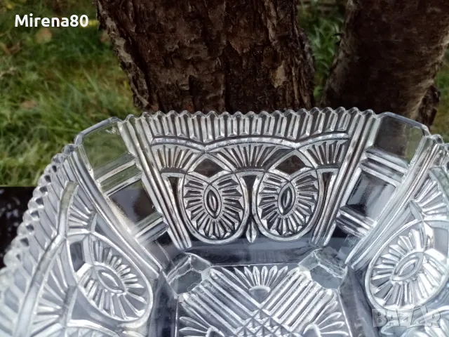 Кристална бонбониера на крачета, снимка 4 - Антикварни и старинни предмети - 47883456