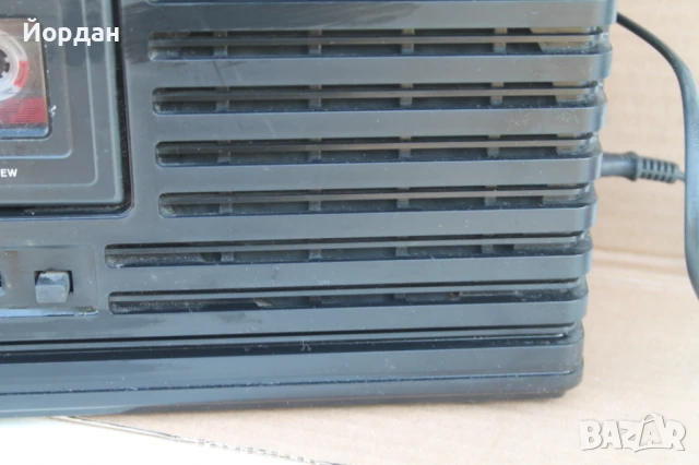 Радио касетофон ''Crown C&C  630 FW'', снимка 6 - Радиокасетофони, транзистори - 51195261