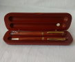 Луксозен комплект химикал и писалка в дървена кутия, снимка 1 - Ученически пособия, канцеларски материали - 44819960