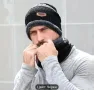 Три цвята Плетен Комплект Шапка и Шал , снимка 3