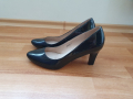 черни лачени обувки, снимка 1 - Дамски обувки на ток - 44794068