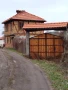 Kъща в гр. Троян, снимка 1