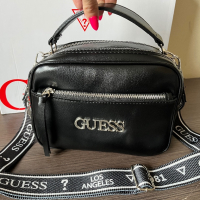 Уникална нова дамска чанта Guess, снимка 3 - Чанти - 44624466