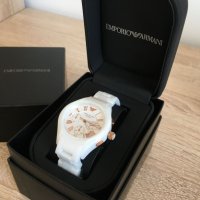Оригинален часовник Emporio Armani, снимка 1 - Дамски - 31412119