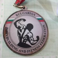 Медал "BODYBUILDING AND FITNESS FEDERATION BULGARIAN", снимка 2 - Други ценни предмети - 30811017