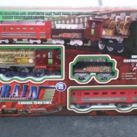 Пушещ локомотив със светлина, два вагона и релси, включени батерии, в кутия - 3782, снимка 3 - Влакчета, самолети, хеликоптери - 38415094