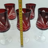 Кристални чаши за вино и кана червен кристал, снимка 3 - Антикварни и старинни предмети - 31060481
