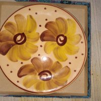 Декоративна порцеланова чиния, снимка 2 - Декорация за дома - 37771147