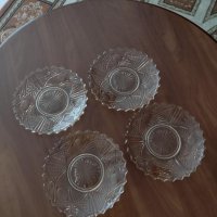 4 бр. стъклени чинийки за торта, снимка 1 - Чинии - 37757626