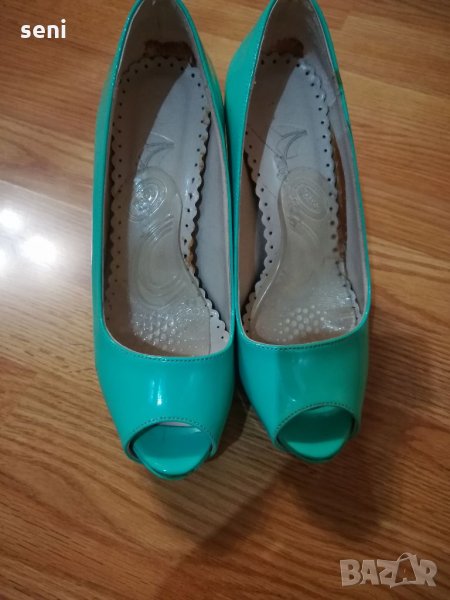 Лачени обувки тюркоаз, снимка 1