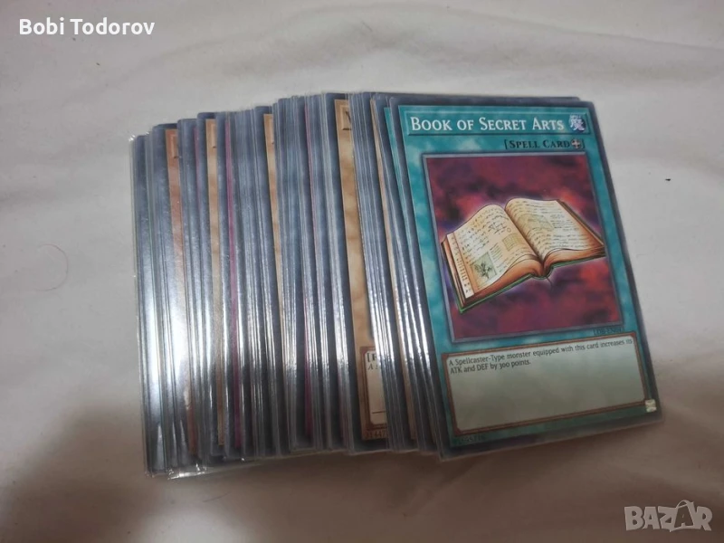 Оригинални карти yu-gi-oh с протектори 82 на брой., снимка 1