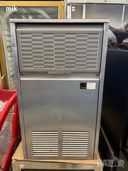 Професионален Ледогенератор, снимка 1