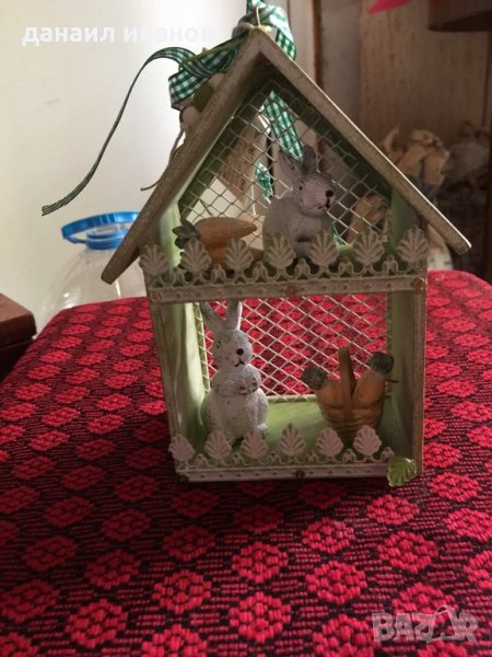 Къща с две зайчета , снимка 1