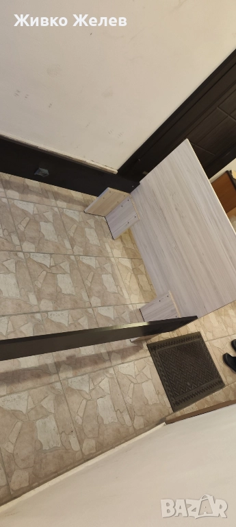 Продавам 2 легла с подм.рамки и матраците, снимка 1