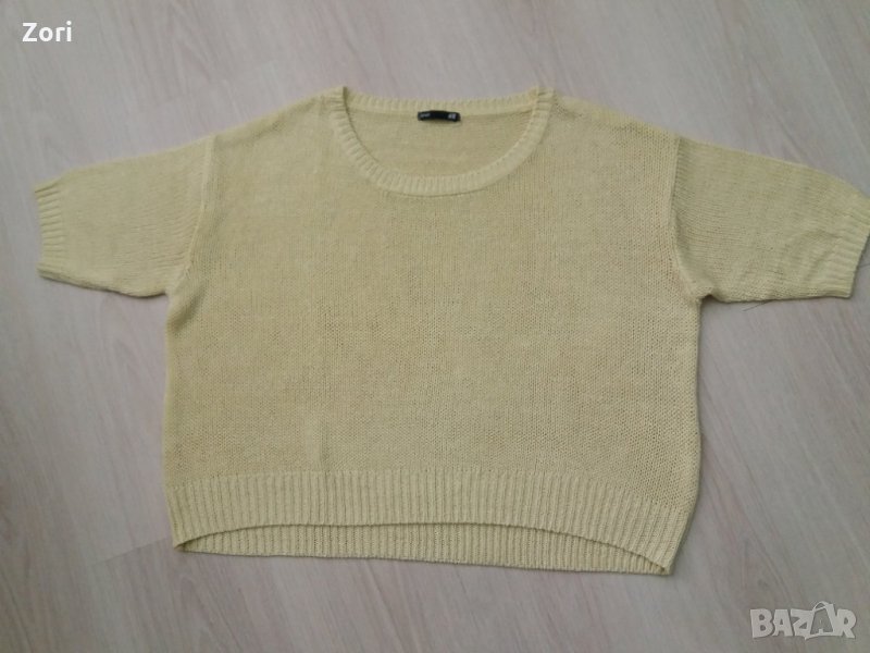 Къса бледожълта блуза в рехаво плетиво със 7/8 дължина на ръкава , снимка 1