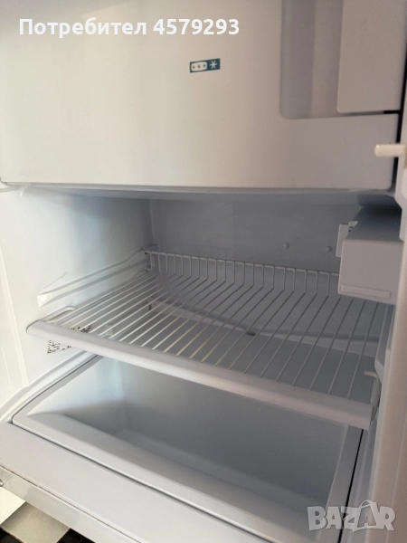 Хладилник за вграждане Indesit с 5 степени на охлаждане, снимка 1