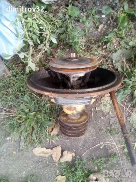 Силоотводна ос за двигател Дойц, снимка 1