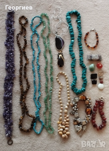 Гердани с естествени камъни, по 1 лев грам тегло., снимка 1