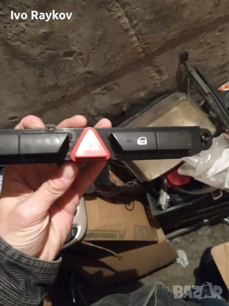 Бутон аварийни светлини KIA Ceed 2006-2012 .93700-1H900, снимка 1