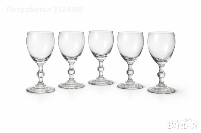 Стилни, винтидж, стъклени чаши за вино