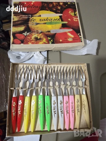 Стари десертни вилички , снимка 2 - Антикварни и старинни предмети - 50758143