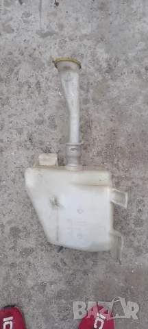 Казанче за чистачки Nissan Primera III P12