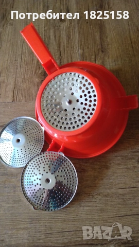 Италианска ръчна преса за зеленчуци и плодове , снимка 3 - Аксесоари за кухня - 51657633