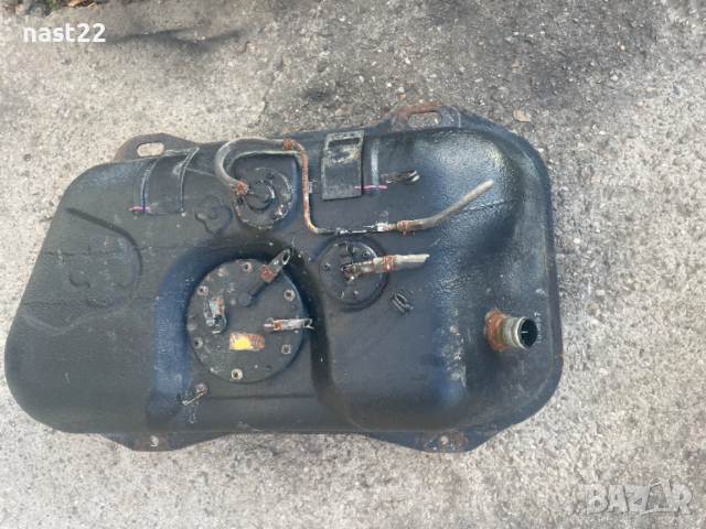 Резервоар с кошница и помпа Сузуки Гранд Витара/Suzuki Grand Vitara 1.6 97 к.с