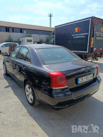 Toyota Avensis 1.6 i, снимка 3 - Автомобили и джипове - 51367932