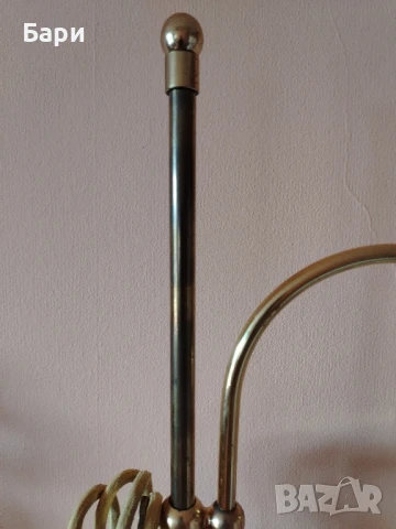 Стара антична месингова настолна лампа с лебедова шия, снимка 2 - Колекции - 51348449