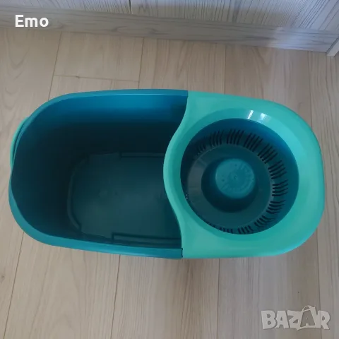 Комплект за почистване Leifheit Clean Twist Disc Mop Ergo, снимка 2 - Мопове, кофи, четки и метли - 55728468