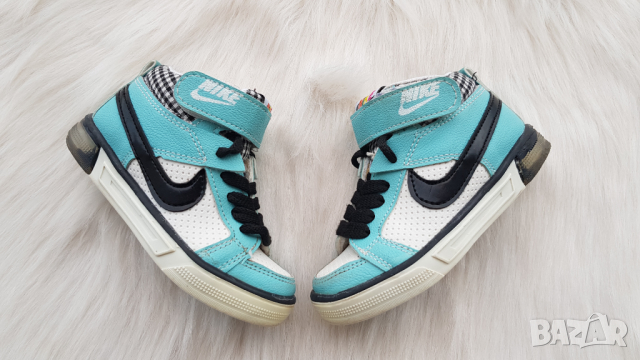 Детски кецове Nike №22, снимка 3 - Детски маратонки - 44685413