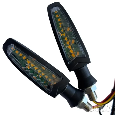 Бягащи LED мигачи за мотор 11.5 x 2.5 cm 2 броя