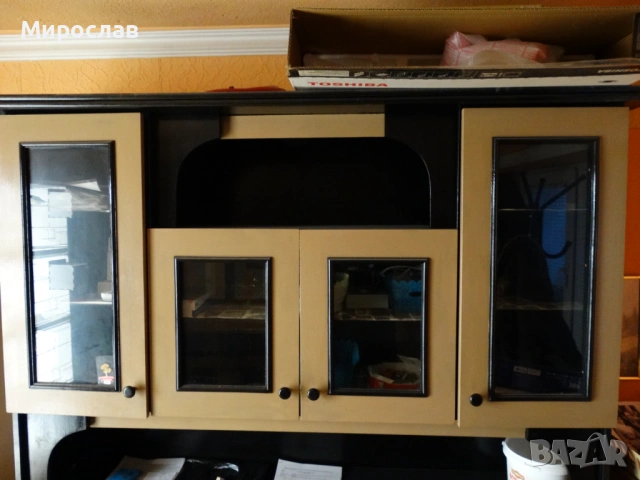 Продавам шкаф секция, снимка 2 - Секции и витрини - 53009146