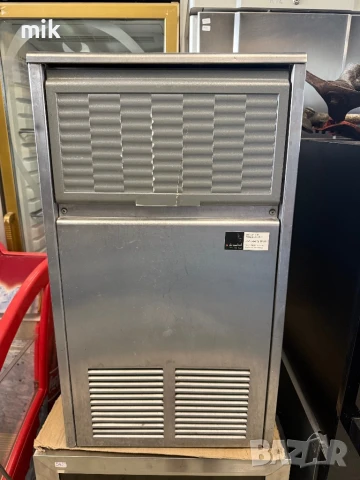 Професионален Ледогенератор