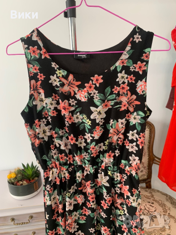 Асиметрична рокля 12-14г ръст 158-164 подходяща за размер XS, снимка 8 - Рокли - 44687429