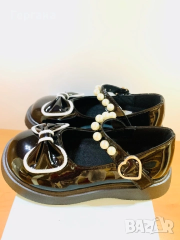 Детски обувки №31 (19 см) – нови, леки, с лепенка и перли, снимка 3 - Детски обувки - 54034262