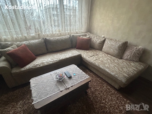 Продавам луксозен , поръчков диван с лежанка  260/195