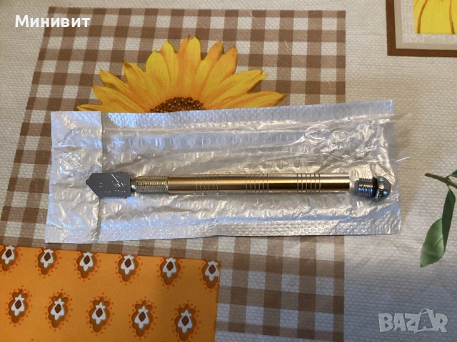 Продавам стъклорез,професионален