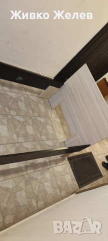 Продавам 2 легла с подм.рамки и матраците