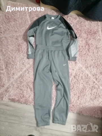 Екип Nike