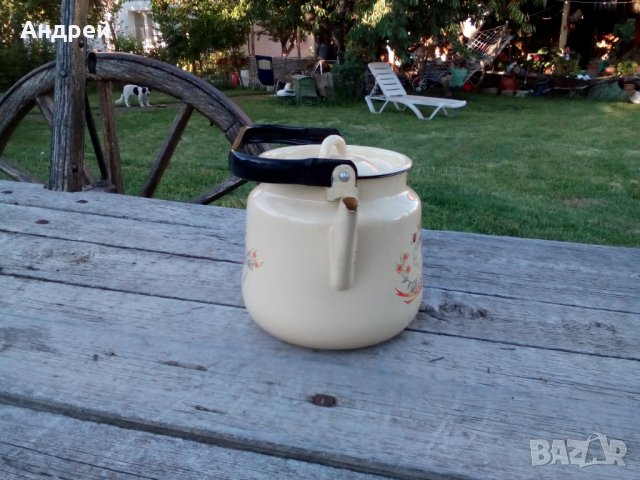 Стар емайлиран чайник #19, снимка 4 - Други ценни предмети - 29725090