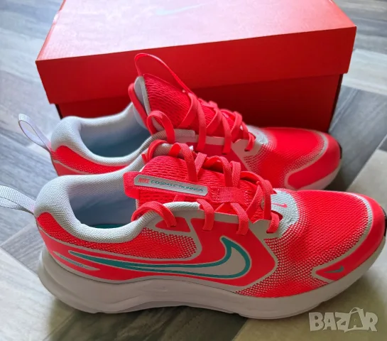 Дамски маратонки Nike Cosmic Runner (GS), размер 38, снимка 2 - Маратонки - 55968314