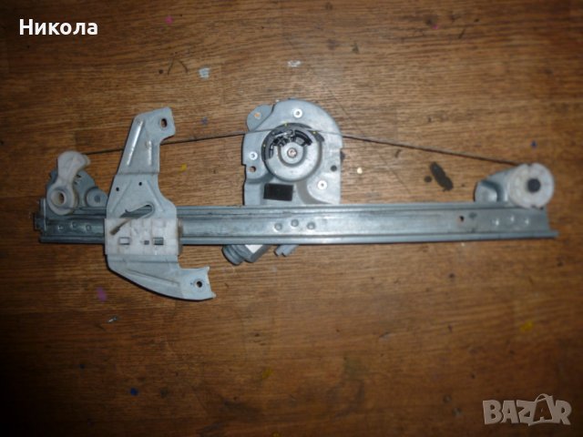 Преден ляв ел.стъклоповдигач-Пежо 107, снимка 2 - Части - 37996250