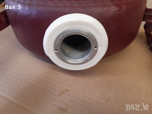 Огромен стар метален термос, снимка 7 - Антикварни и старинни предмети - 52839785